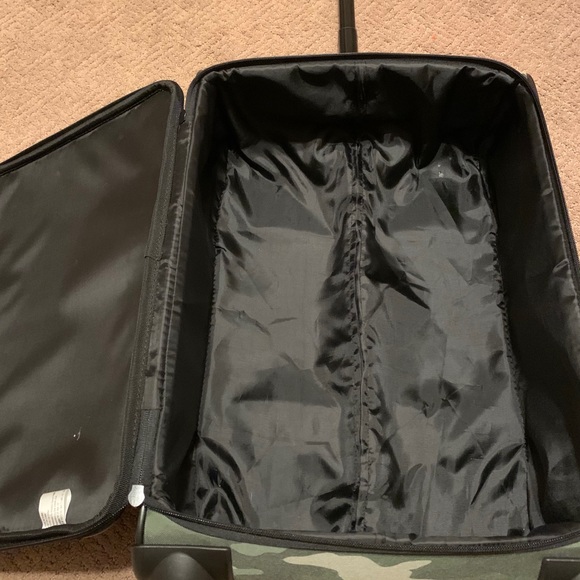 VS PINK CAMO Suitcase + backpack + jacket 🧳🎒🧥 - Picture 4 of 8